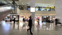 Lucky Plaza (D9), Retail #504615001